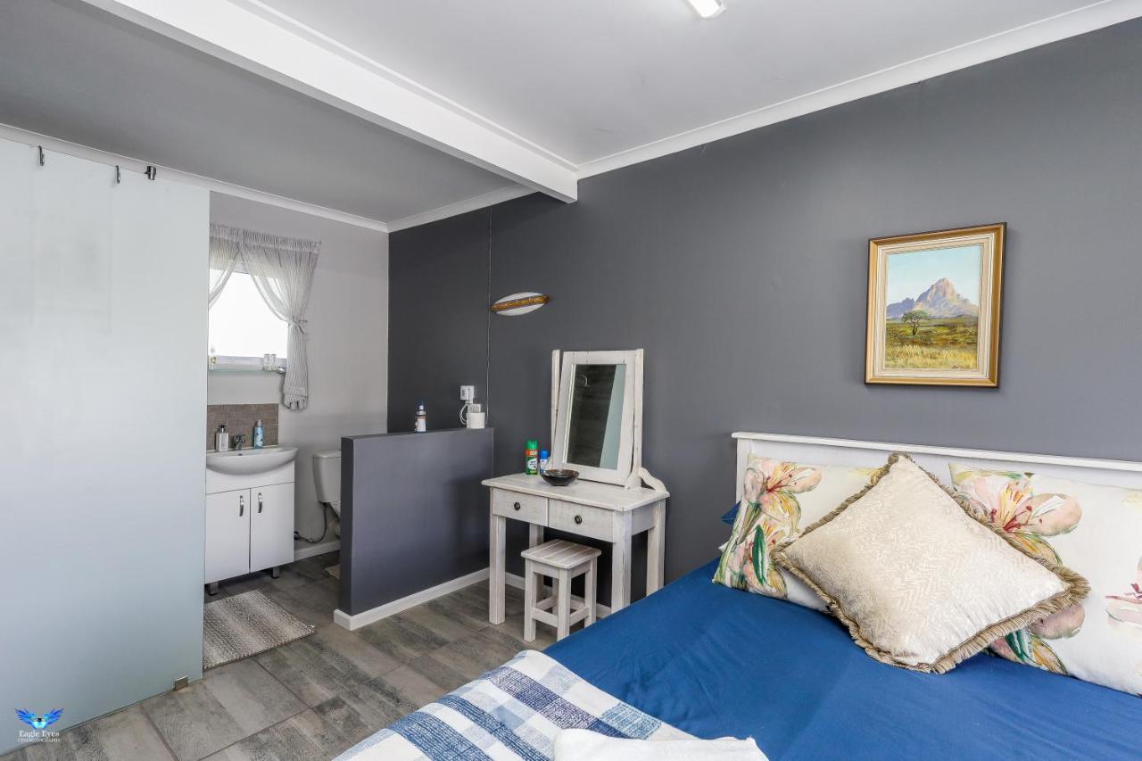 Kanaan - 3 Bedroom Self-Catering Cottage Hermanus Bagian luar foto