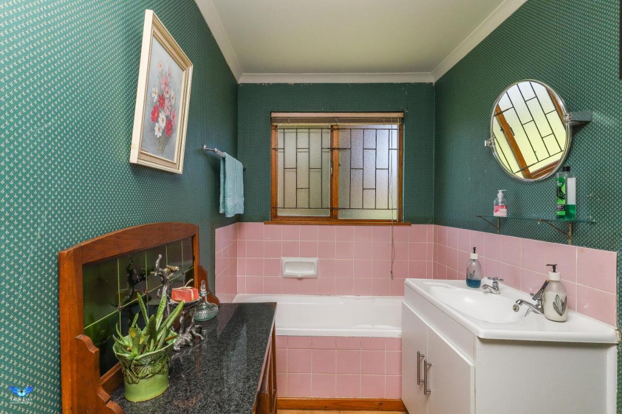 Kanaan - 3 Bedroom Self-Catering Cottage Hermanus Bagian luar foto